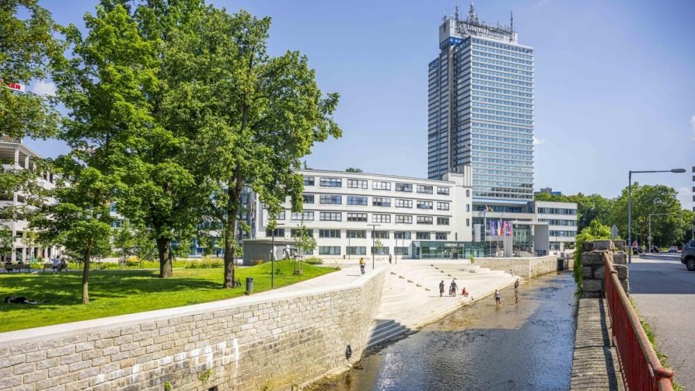 Náplavka s pobytovými schody a přístupem do vody, foto: Artur Irma